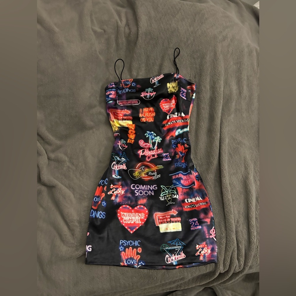 Bear dance fitted dress size medium
